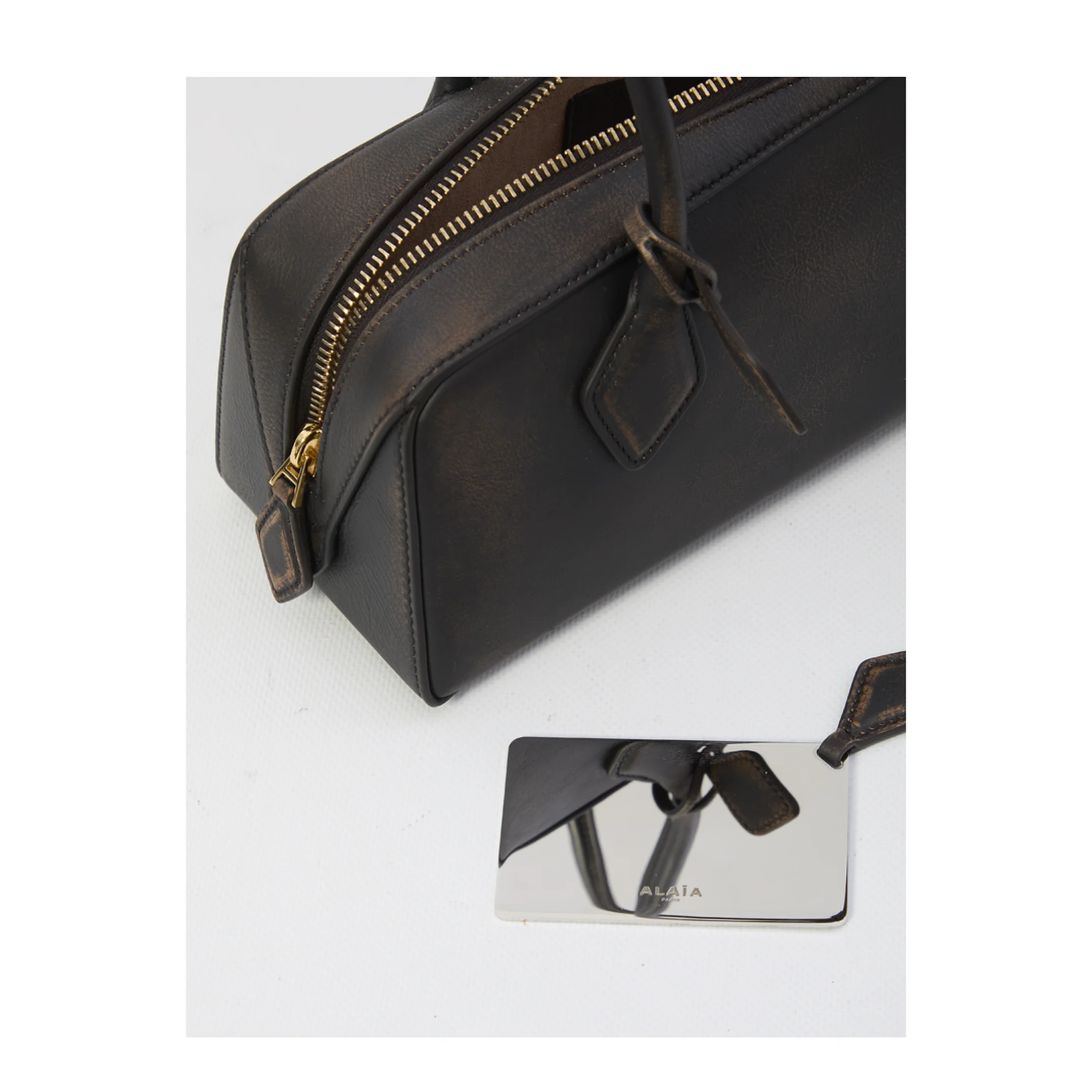 Medium Bag in Aged Leather - Image 4