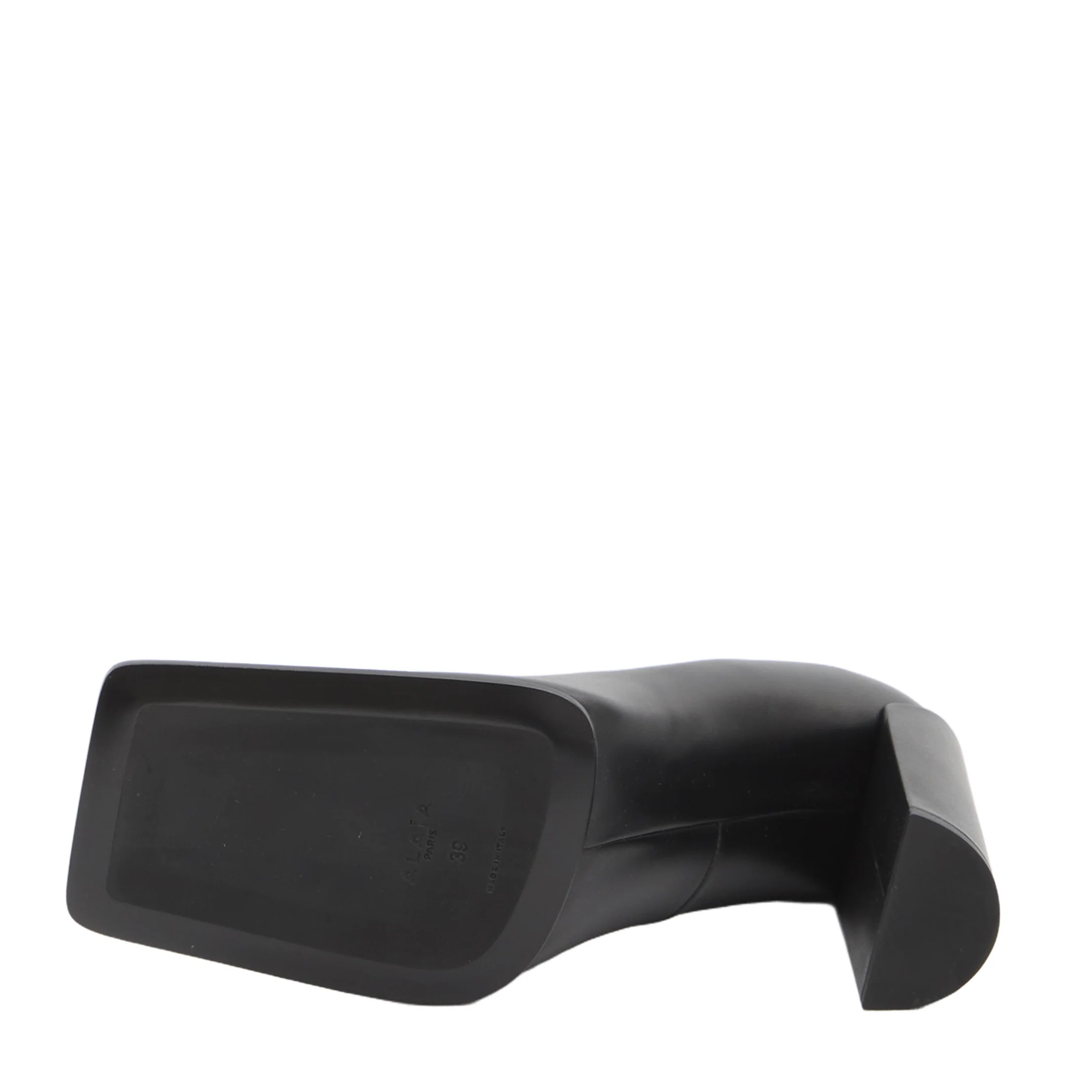 With Heel Black - Image 4