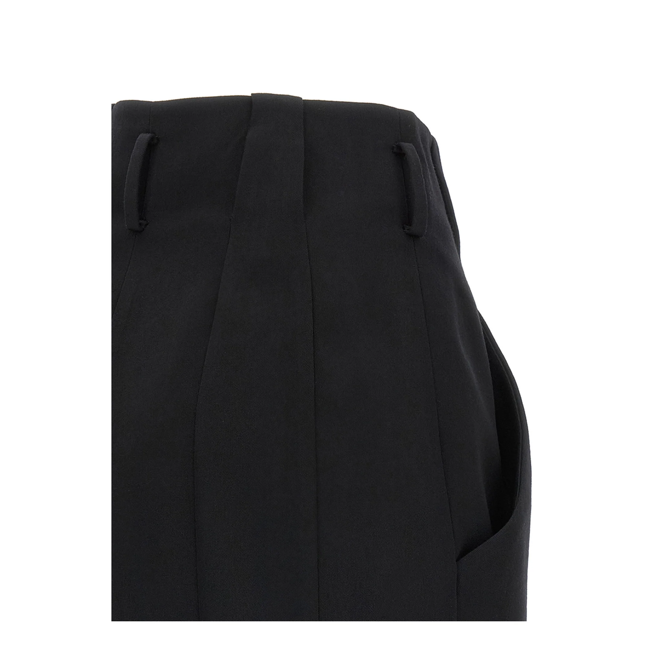 Grain de Poudre Belted Short Black - Image 4
