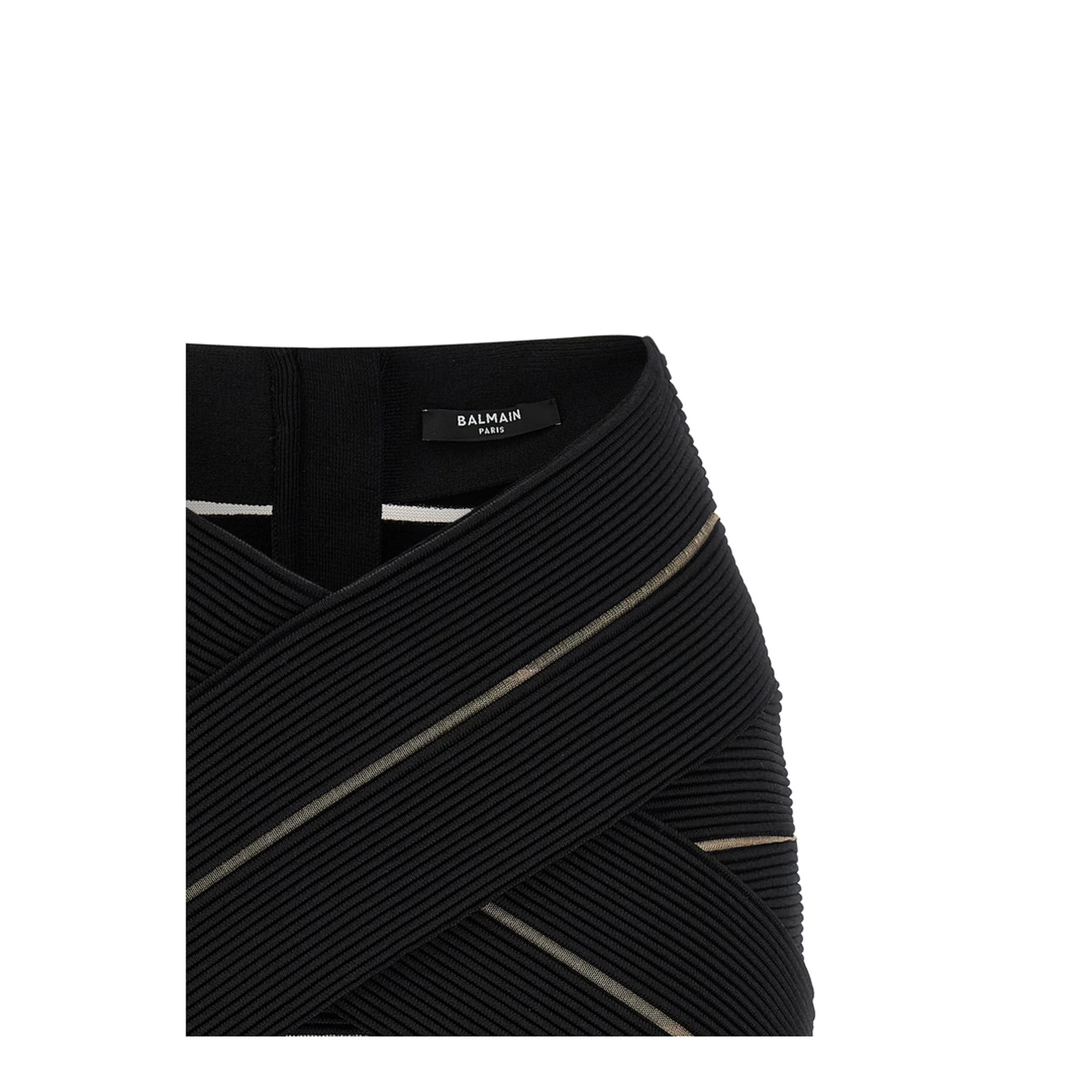 V-Shaped Waist Skirt Black - Image 3