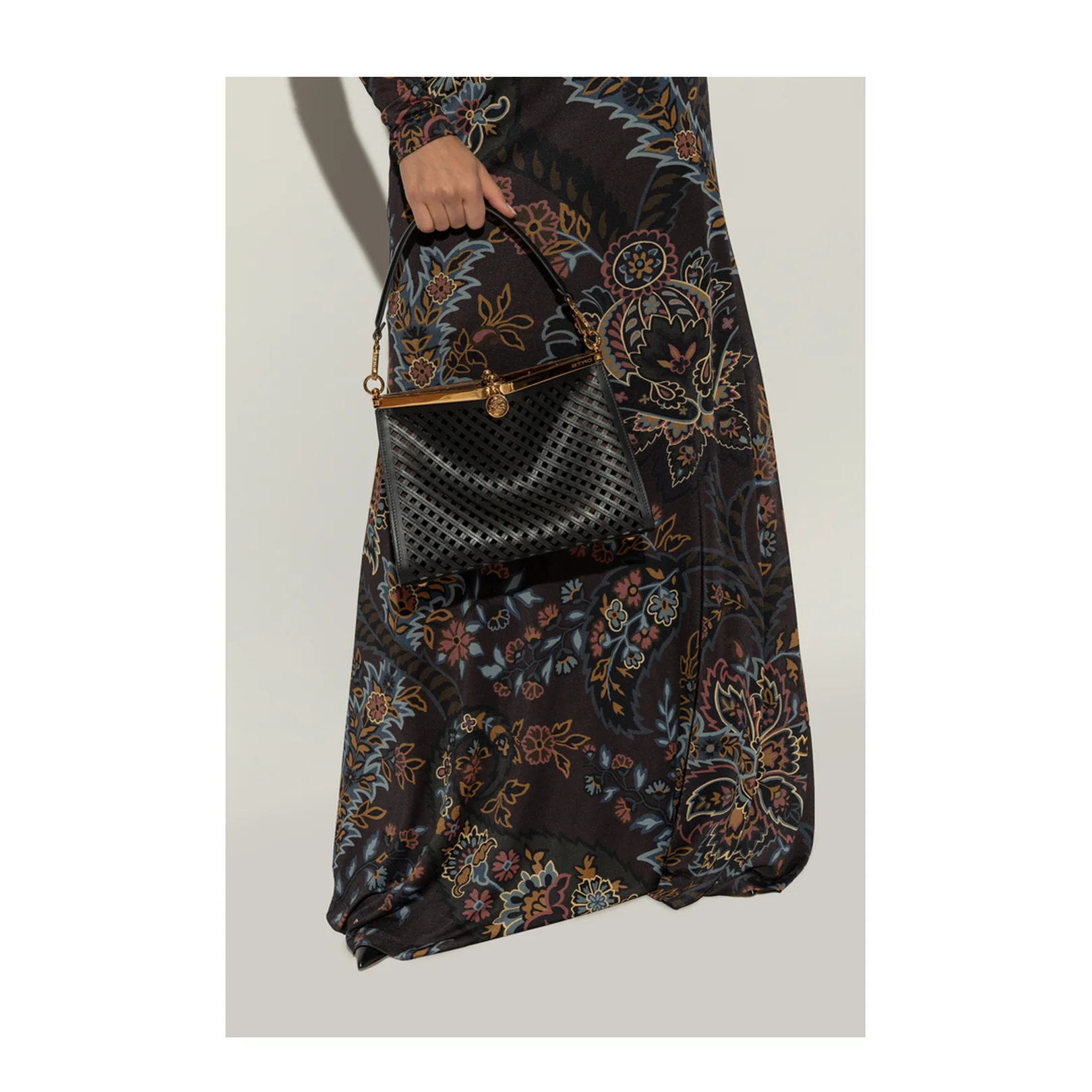 Medium Vela Bag with Cut-Outs - Image 2