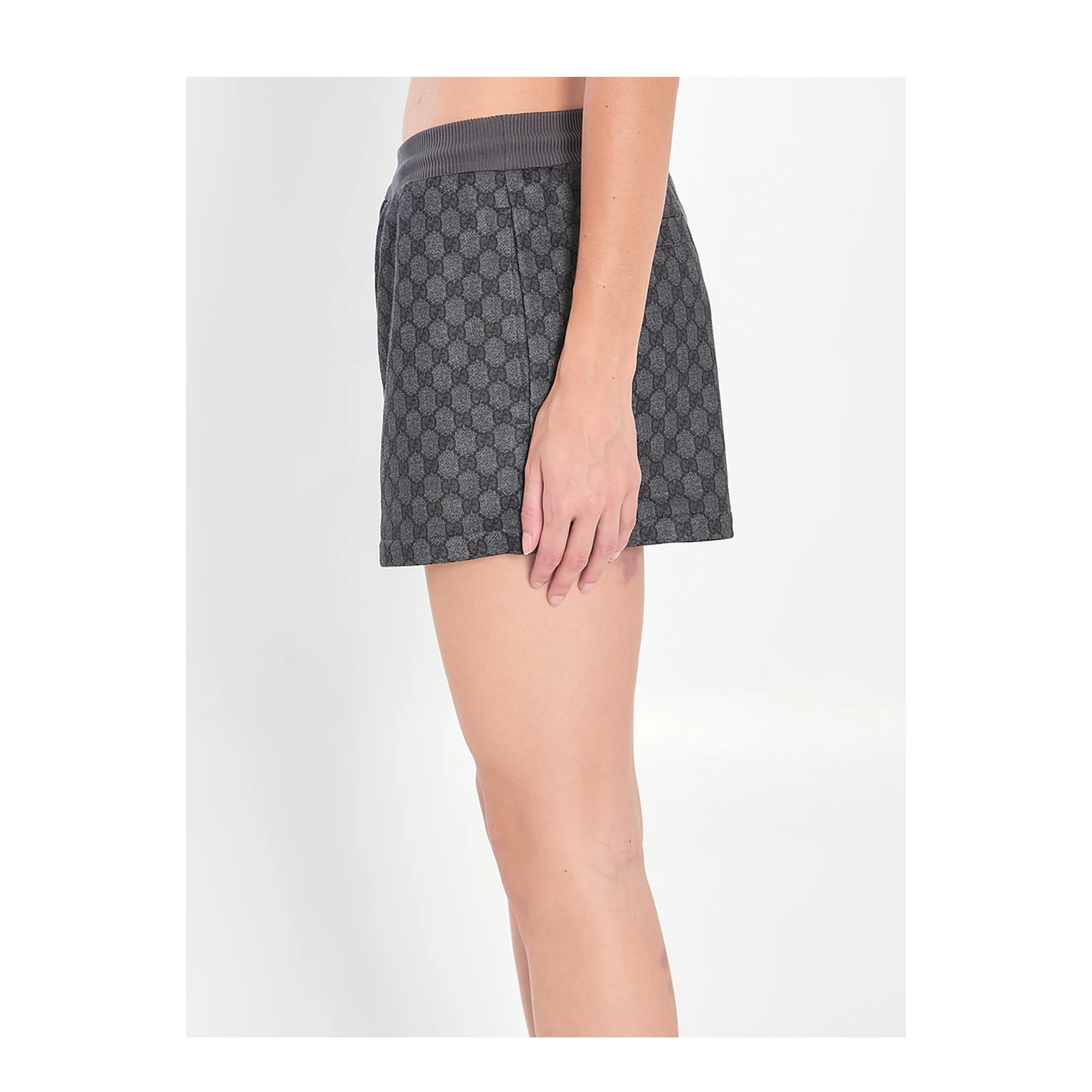GG Shorts - Image 3