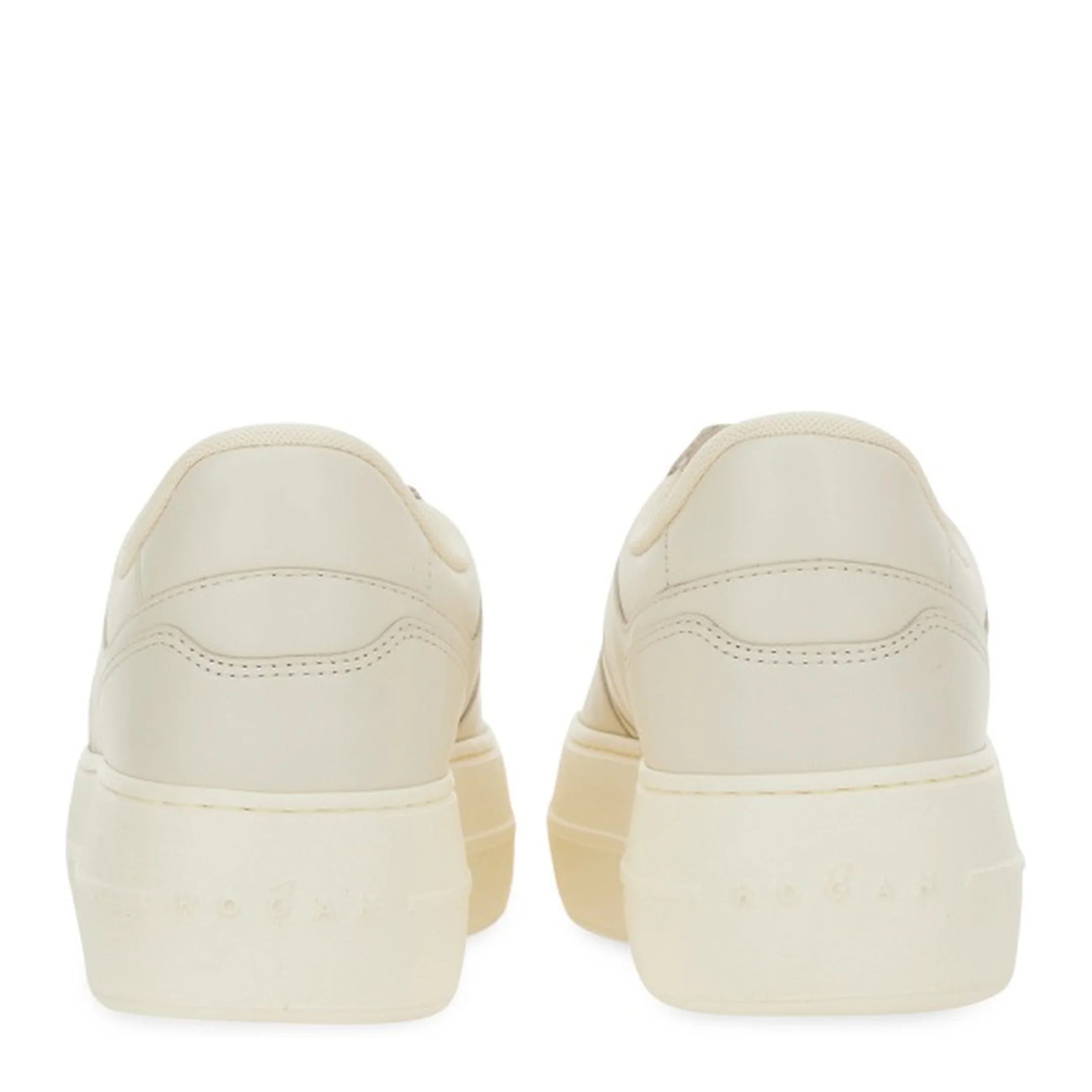 Sneaker Skyscraper - Image 6