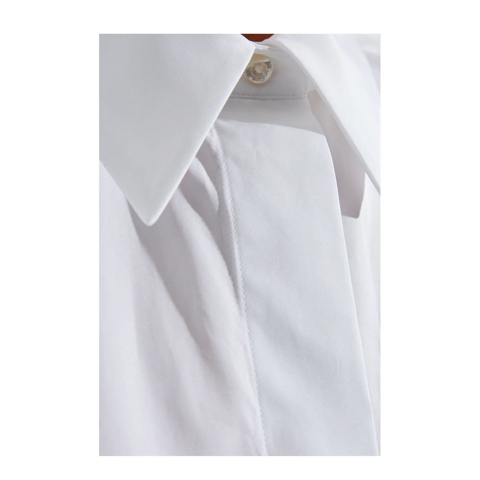 Shirt with concealed placket - Image 5