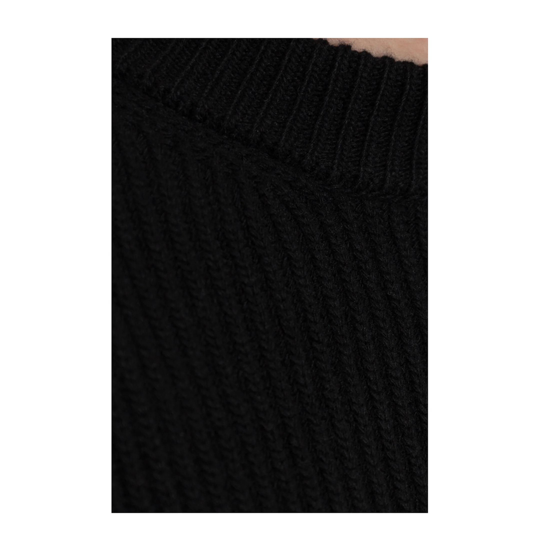 Sweater Black - Image 4
