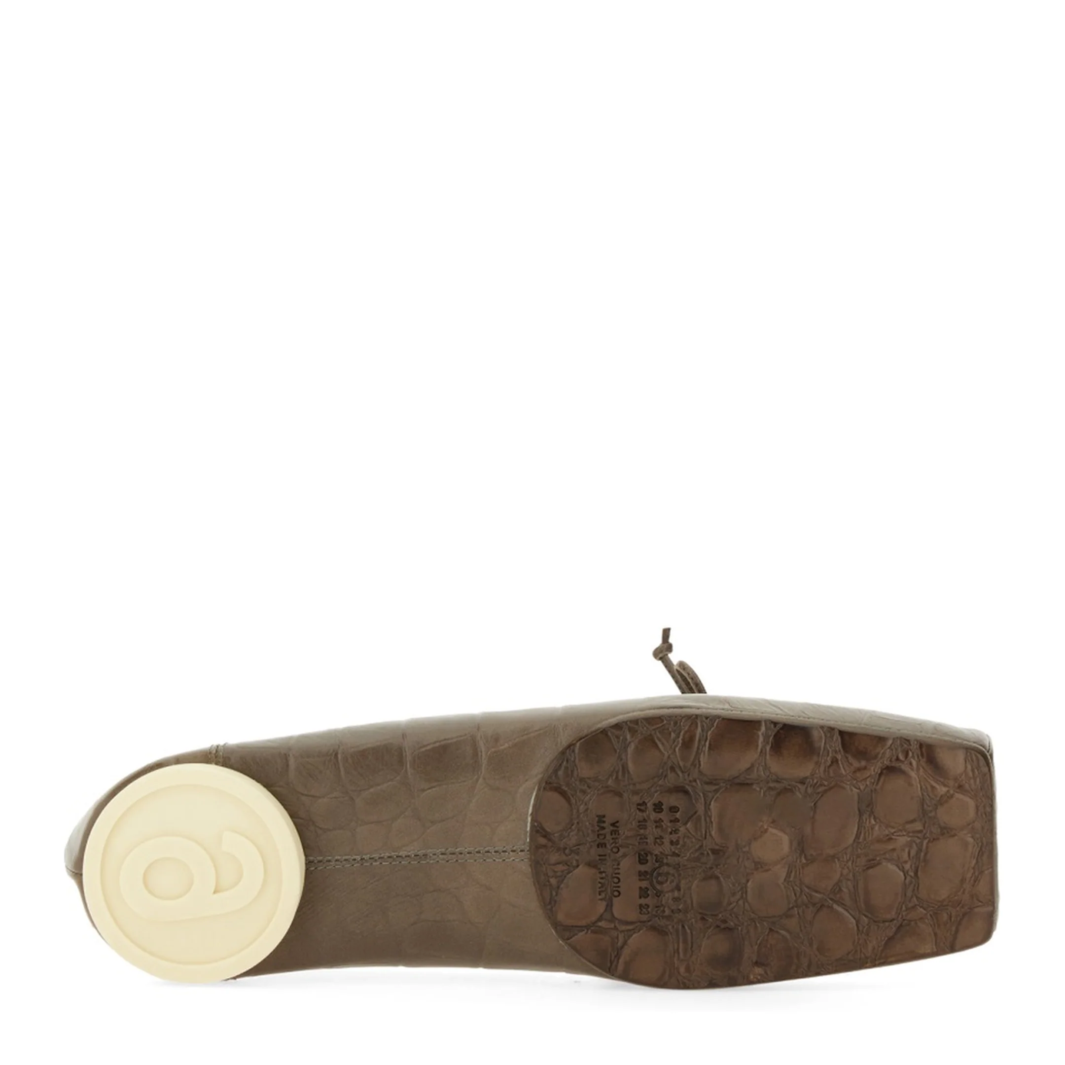 Crocodile-Effect Leather Ballerina - Image 5