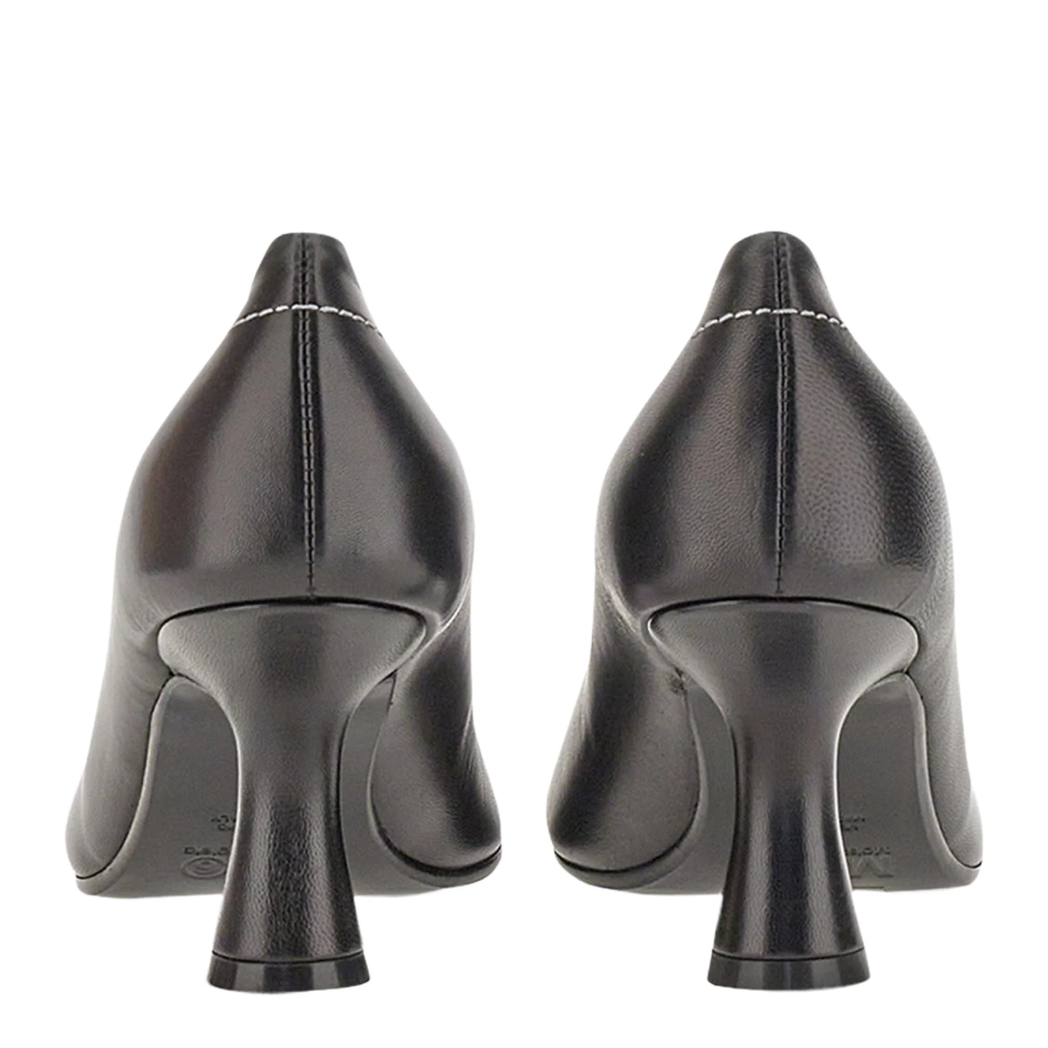 Pump in Leather - Image 3