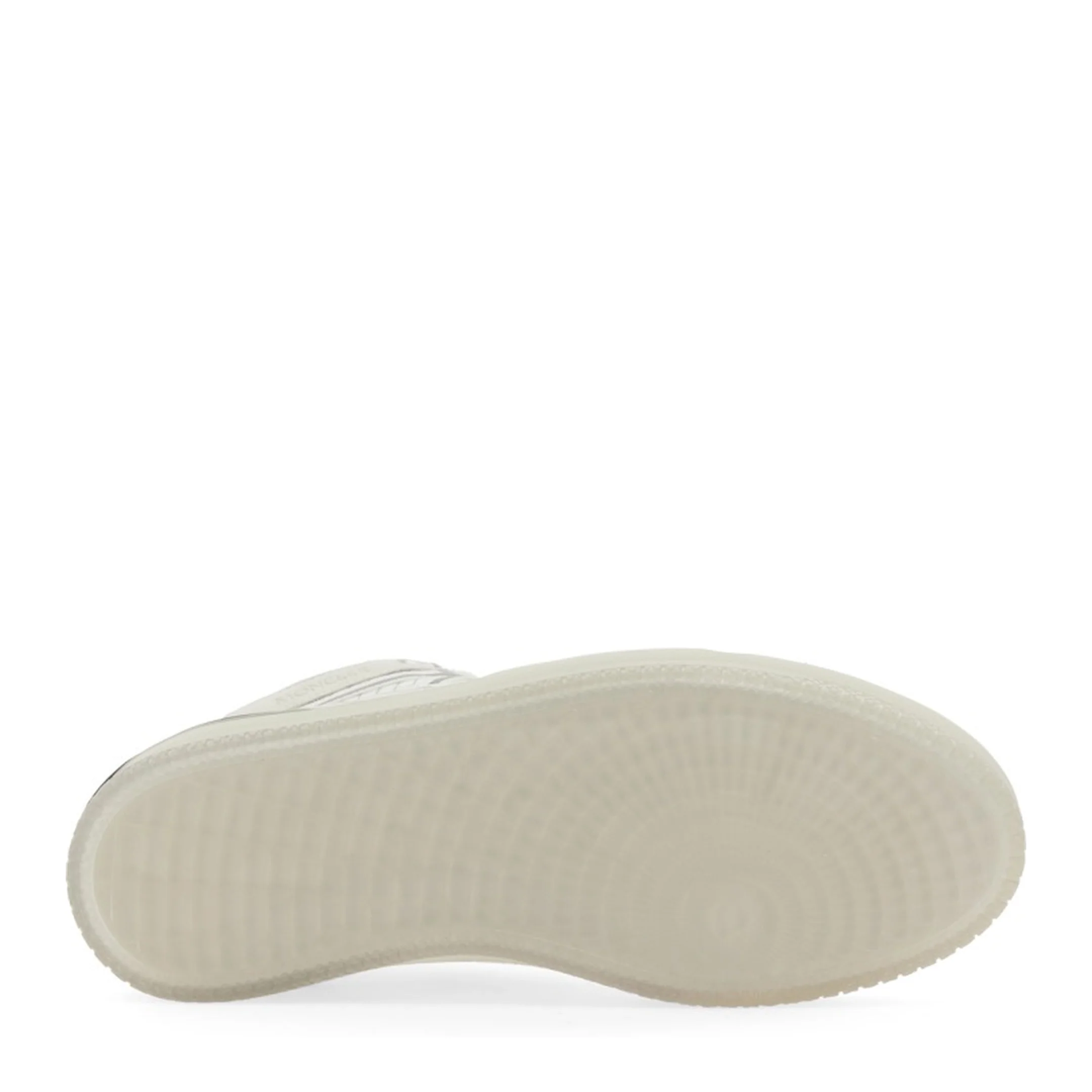Sneaker High Top Pivot - Image 5