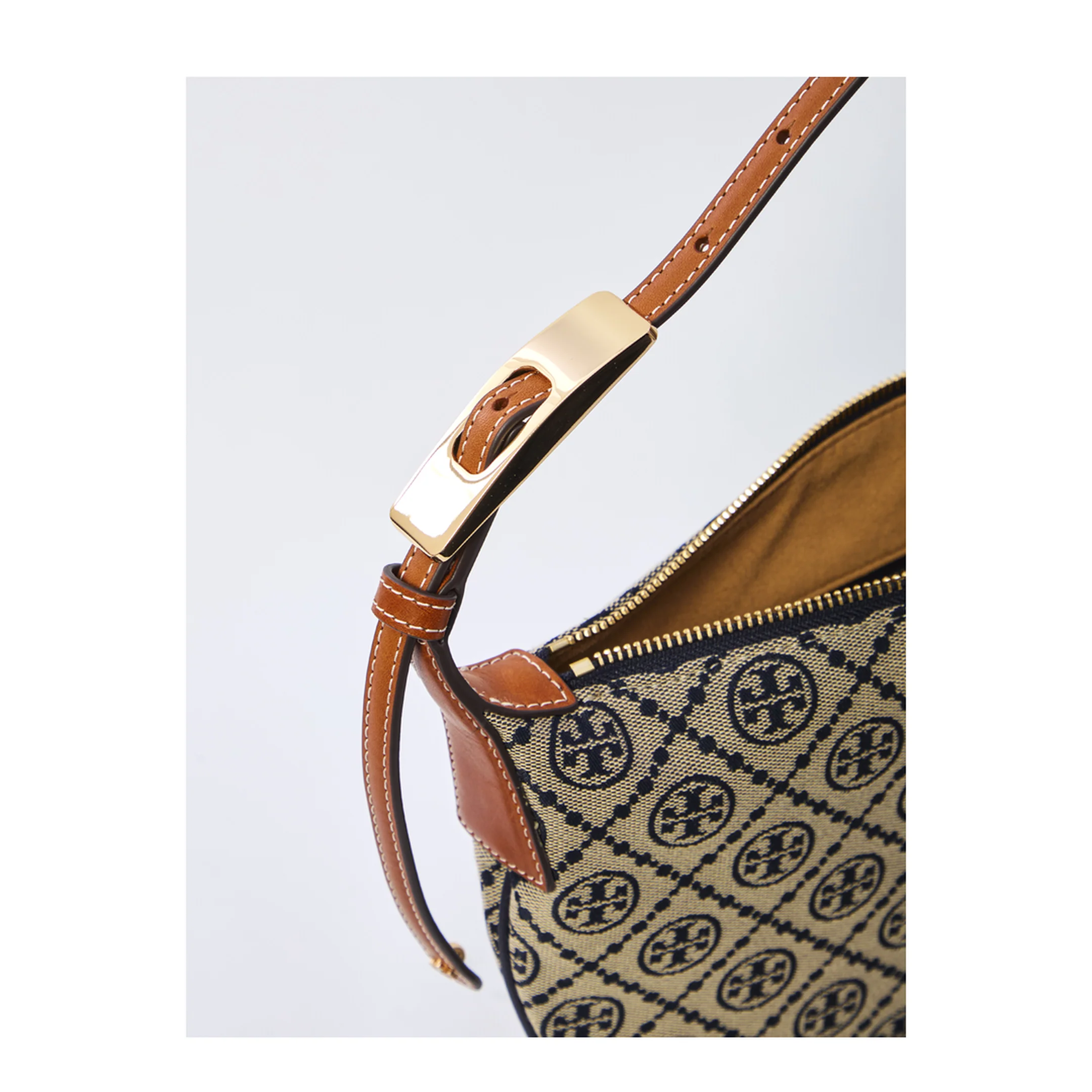 Hobo Bag in Cotton Fabric and Polyester Jacquard - Image 4