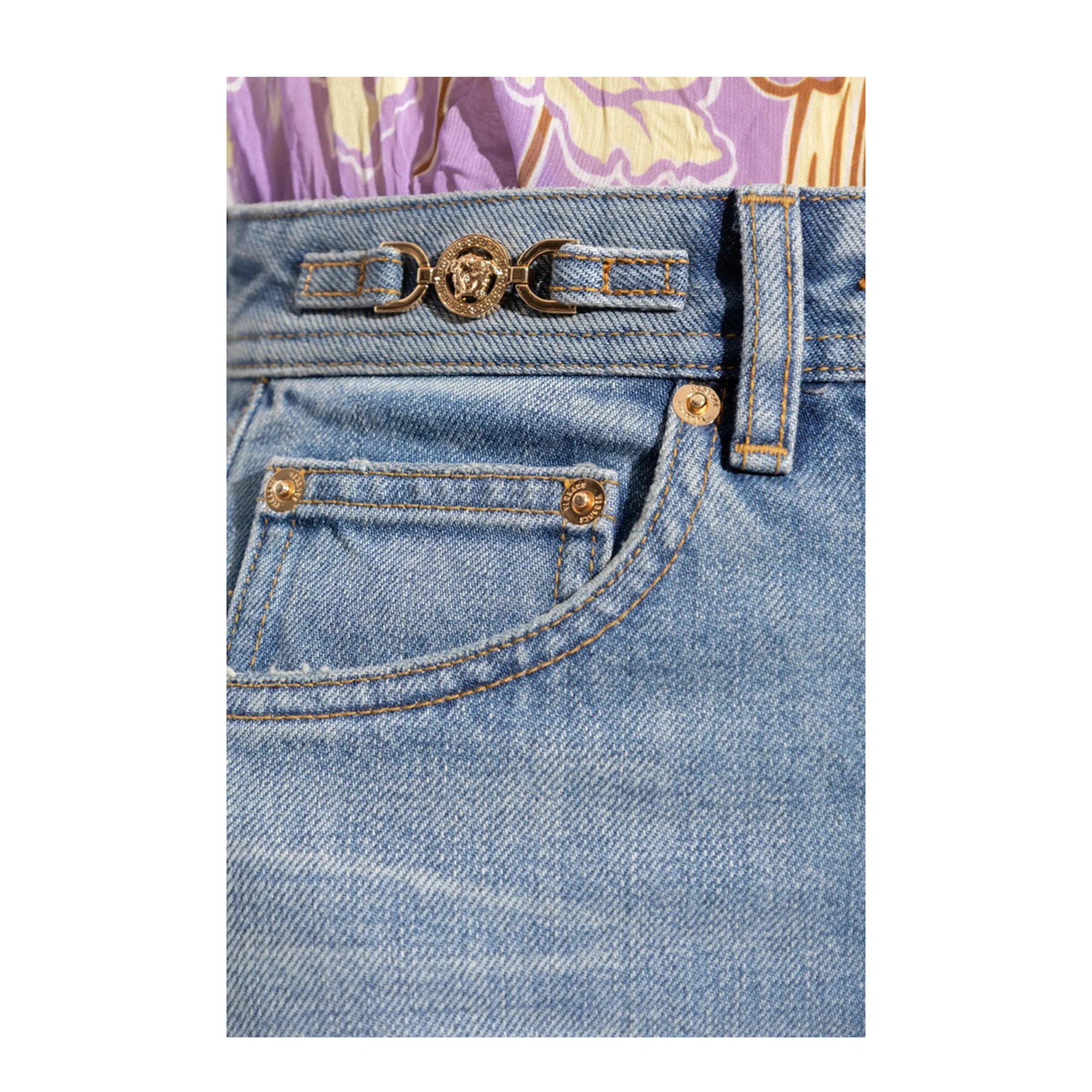 Jeans with Vintage Effect - Image 4